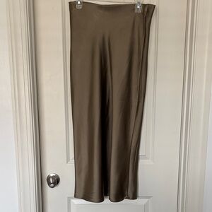 Zara Satin Skirt sz L